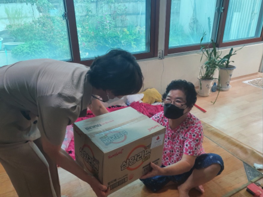 익산지역 곳곳 추석명절 나눔 손길 줄이어 (춘포면).jpg