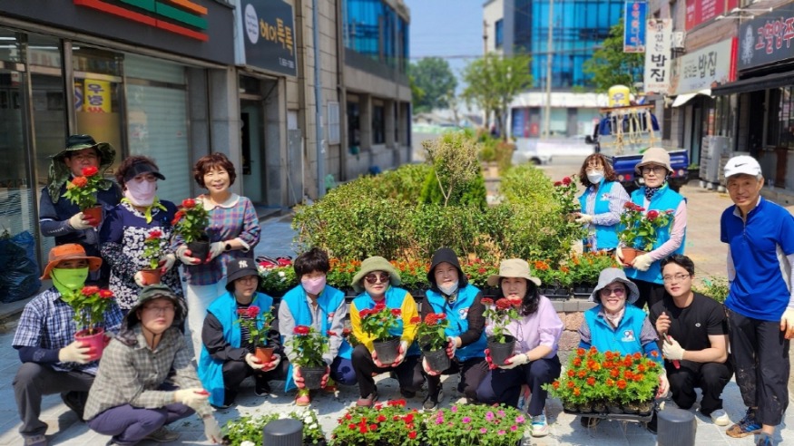 녹색정원도시 익산, 주민들 손으로 동네정원 가꿔 (영등2동) (1).jpeg