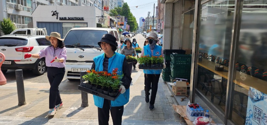 녹색정원도시 익산, 주민들 손으로 동네정원 가꿔 (영등2동) (2).jpeg
