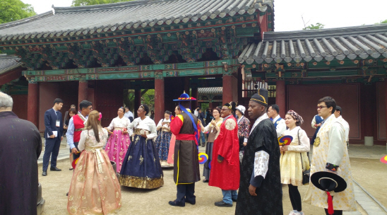 [포맷변환](관광정책과)한옥마을 관광객 현황사진2.jpg