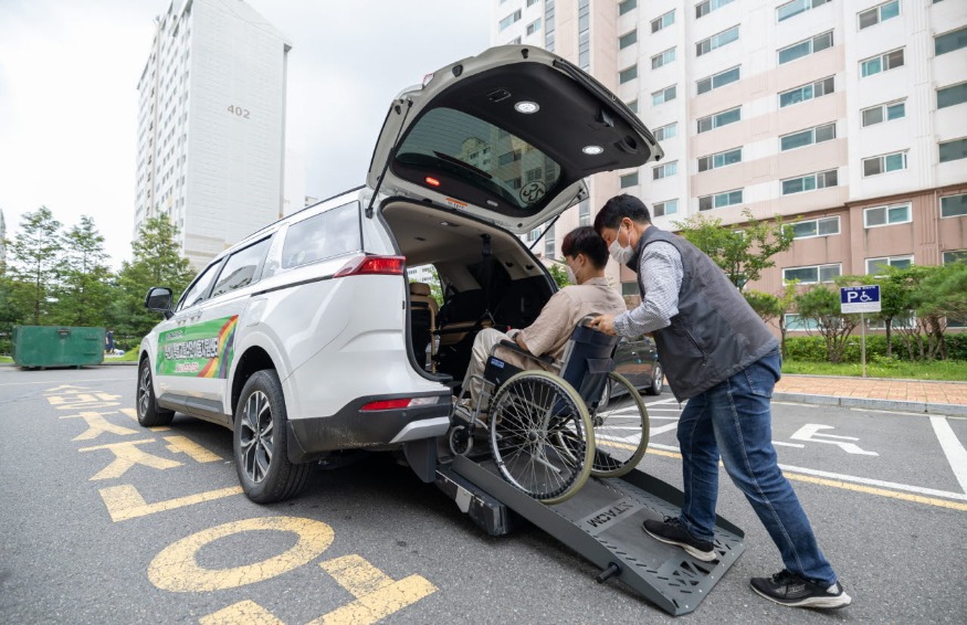 사본 -교통도시 익산, 교통약자 편익증진 _앞장_ (1).jpg