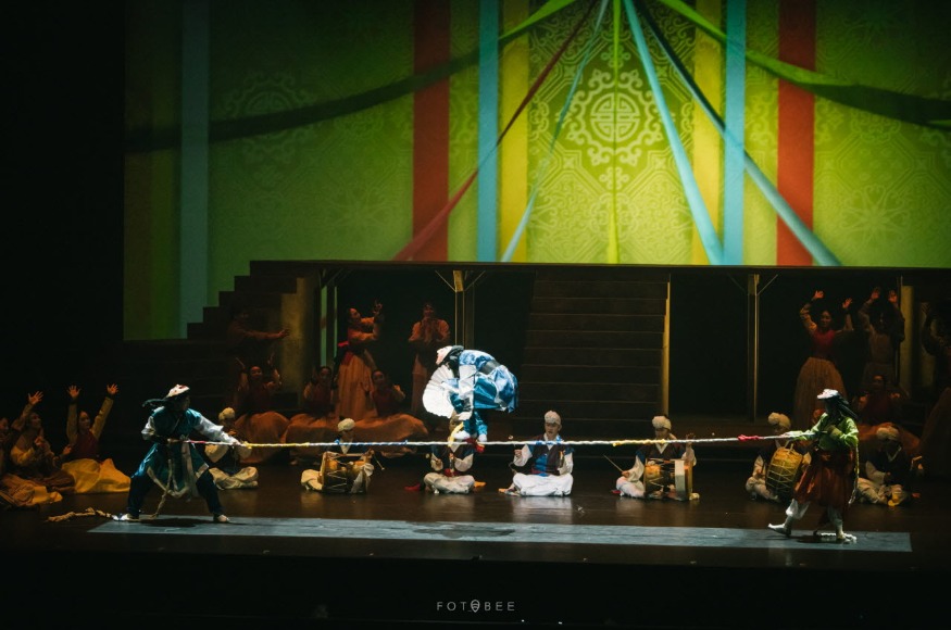 사본 -익산 브랜드 공연 2년차_웨스트 & 이스트 5월 무대 4.jpg