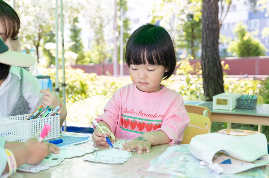 사본 -아이들에게 꿈과 행복을…익산시, 어린이날 행사 성료 (온가족 도란도란 어린이 놀이세상 2).jpg