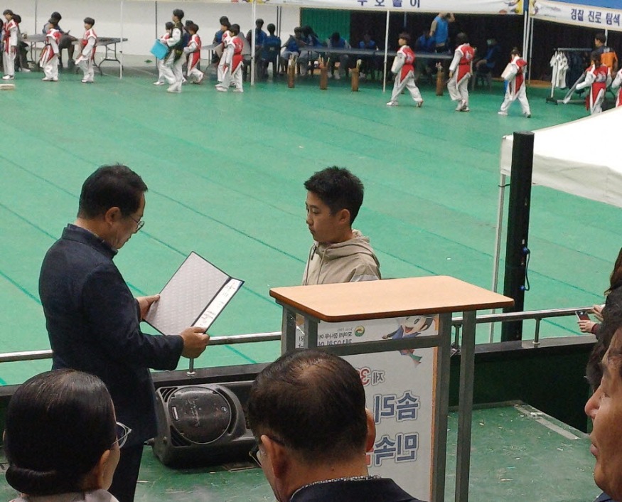 사본 -아이들에게 꿈과 행복을…익산시, 어린이날 행사 성료 (제38회 솜리 어린이 민속 큰잔치 3).jpg