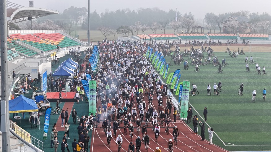 사본 -1. 임실군, 옥정호 벚꽃축제와 함께하는 자전거대회 개최3.jpg