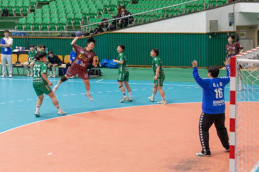 사본 -3_전국 핸드볼 꿈나무_익산에서 뜨거운 승부 (2).jpg