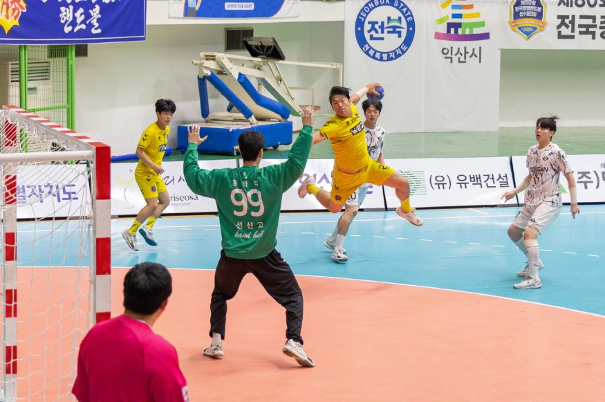 사본 -3_전국 핸드볼 꿈나무_익산에서 뜨거운 승부 (3).jpg