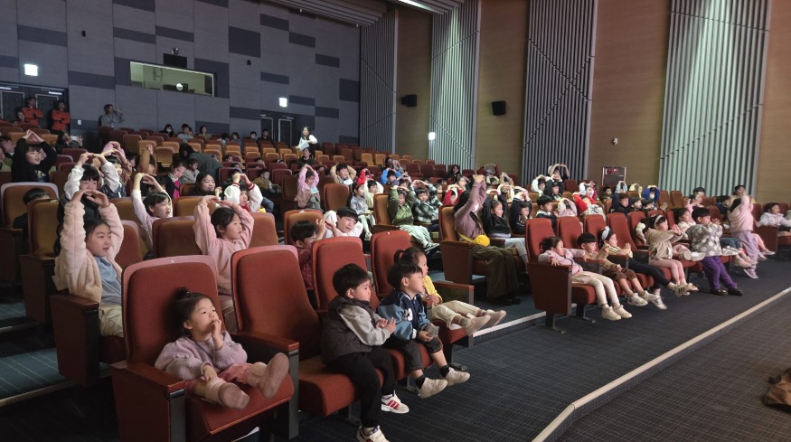 사본 -붙임 2. 굿네이버스 전북전주1지부, 한국안전공사 전북본부-전북소방본부, 미취학 아동 대상 안전교육 진행사진.jpg